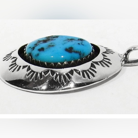 VTG NATIVE AMERICAN NAVAJO Sterling Sleeping Beauty Turquoise Pendant - Picture 3 of 7